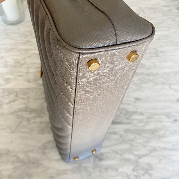 ✨SOLD✨ YSL Classic Monogram Shopper Tote - Picture 3 of 7